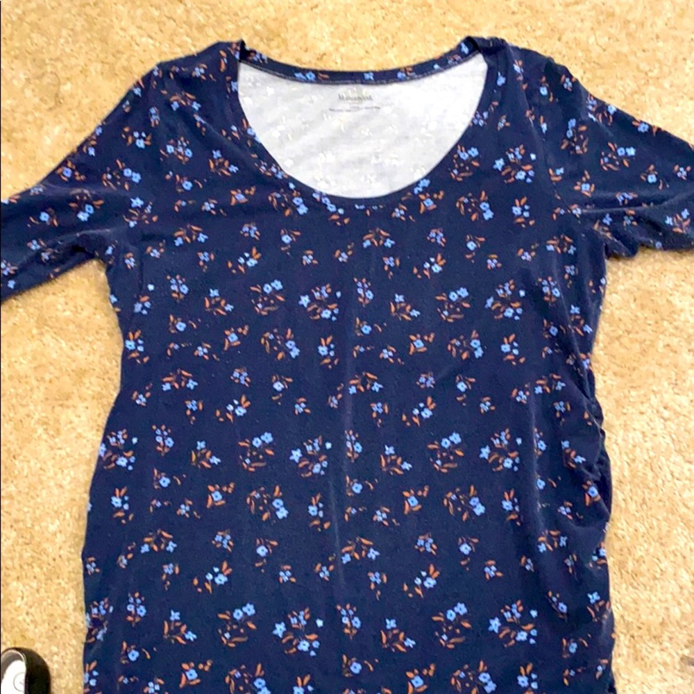 Motherhood Maternity size LG top
